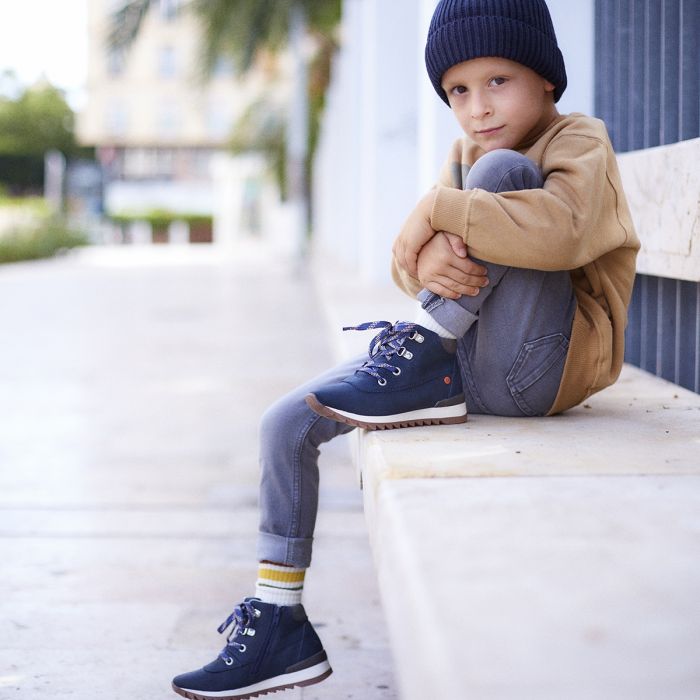 Черевики, чоботи